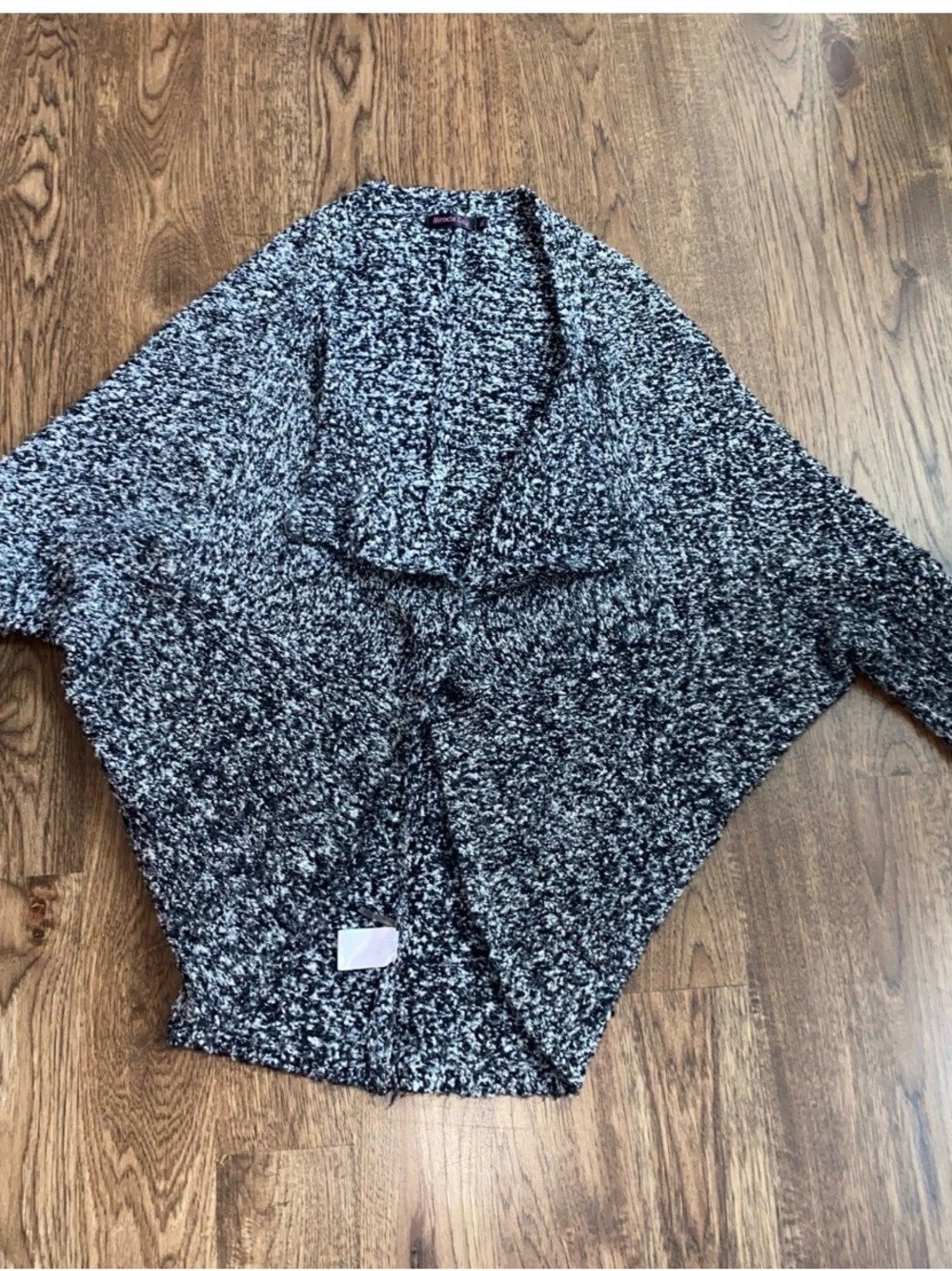 Miracle City Open-Front Marled Black & White Knit cardigan Size M-008